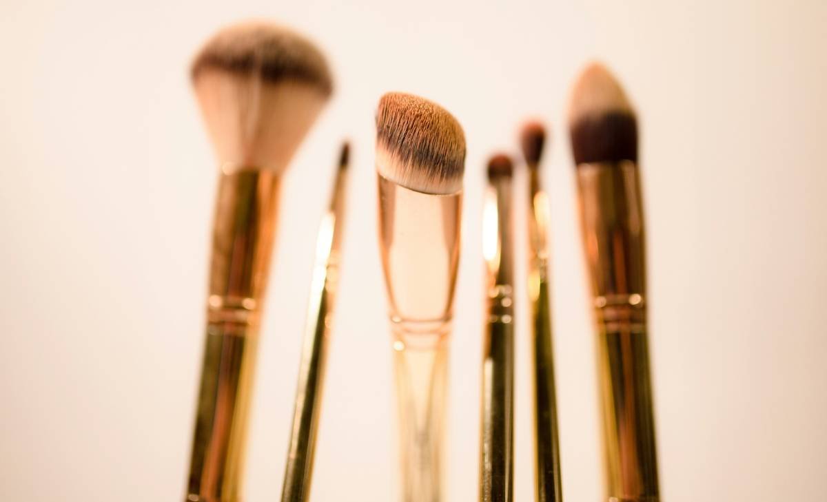 The Ultimate Guide to Theatrical Makeup Supplies for Flawless Prosthetic Application