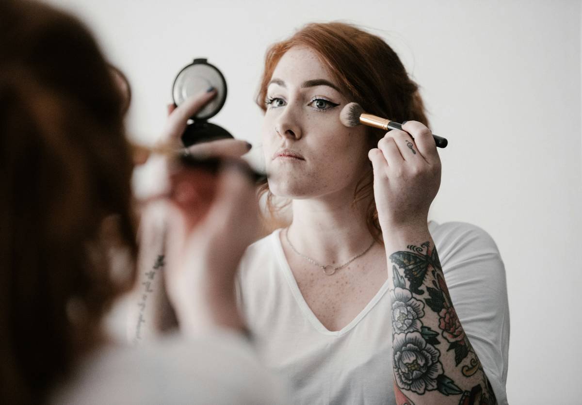 Prosthetic Makeup for Scars: How to Conceal, Transform, and Empower Real Skin Stories